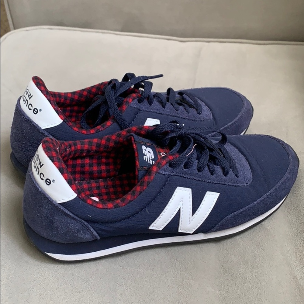 New Balance 410 shoes